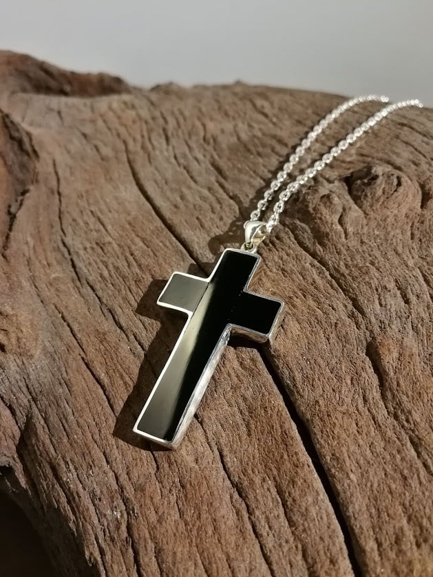Large Whitby Jet cross
