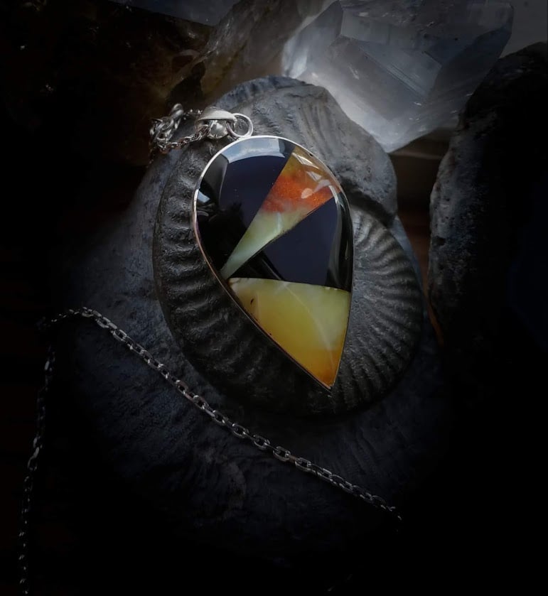 Large Whitby Jet and Amber teardrop
