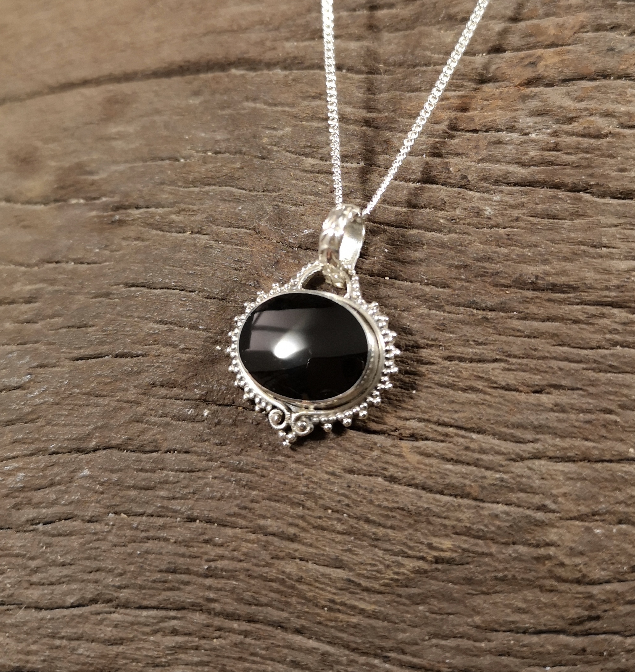 Fancy landscape oval pendant
