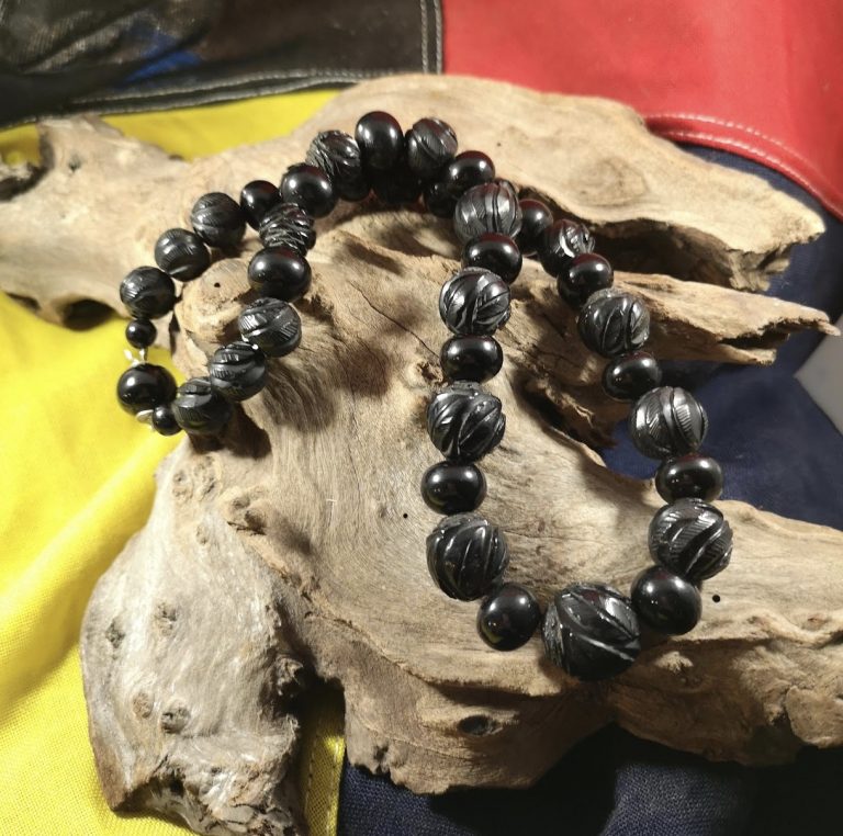 Antique 20″ large carved and round Whitby Jet beads