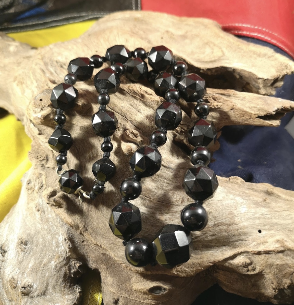 Antique 22.25″ facetted and round Whitby Jet Beads