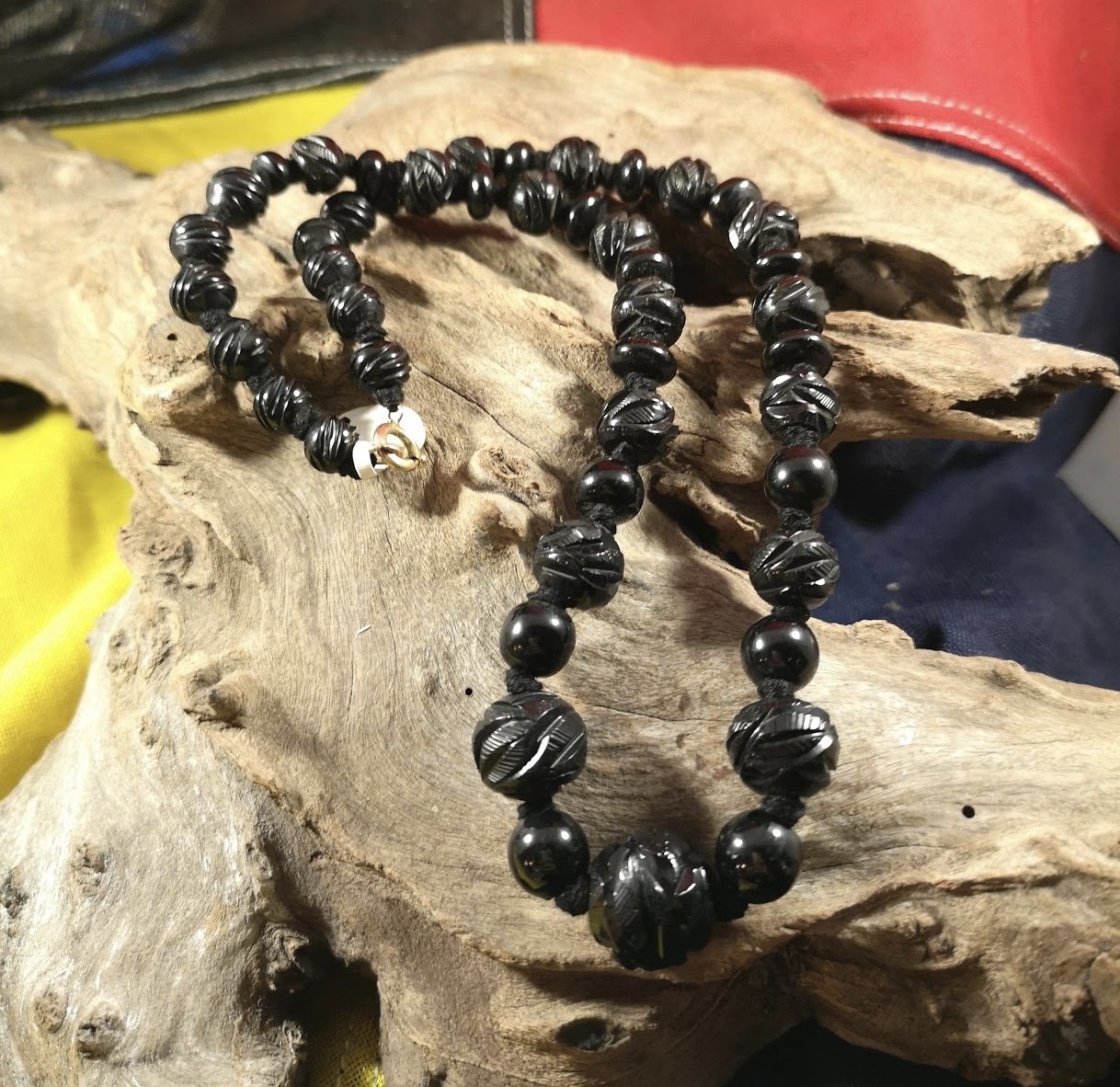 Antique 20″ carved and round Whitby Jet beads