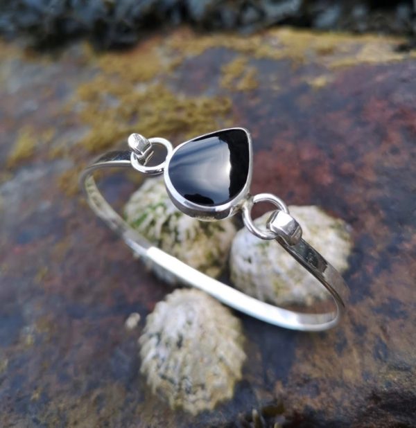 Whitby Jet Teardrop Bangle set in Sterling Silver