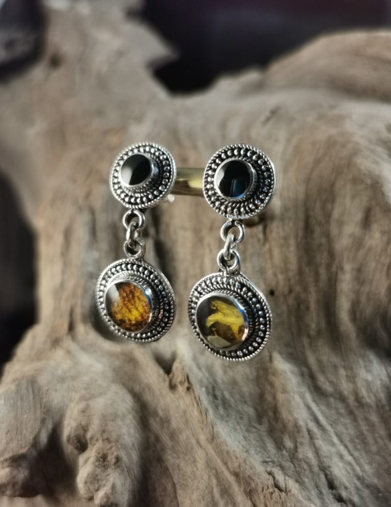 Elegant two stone drop earrings in Amber