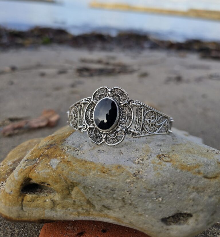 The Ornate Single Stone Wrist Cuff Bracelet